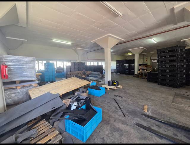 464M² WAREHOUSE TO LET IN PROSPECTON INDUSTRIAL